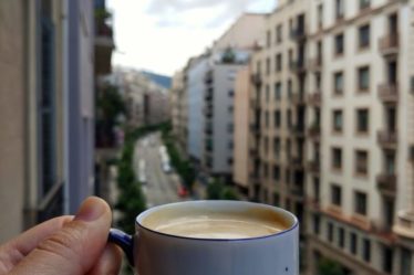tazas bonitas para tomar café desde tu oficina en Barcelona